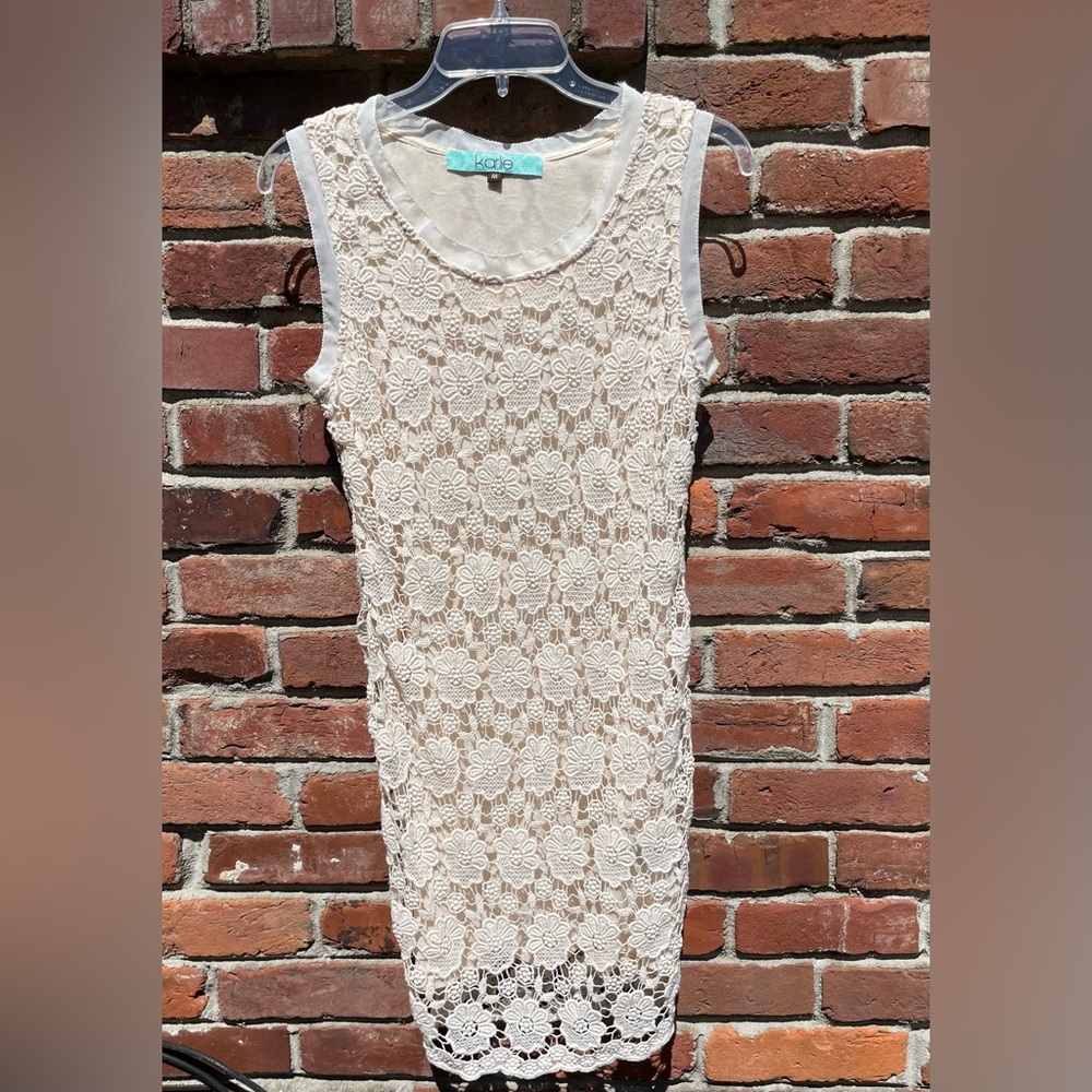 KARLIE Cream Cotton Lace Sheath Size Medium